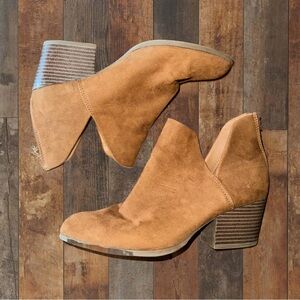 SO Suede Ankle Boots With Chunky Heel